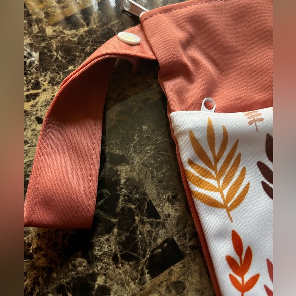 NWT NIB Cute Floral Printed Tote Bag With 2 Zippered Pockets - Picture 6 of 16